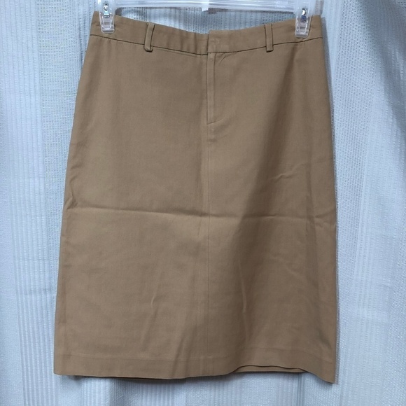 Banana Republic Dresses & Skirts - Banana Republic Camel Colored Skirt Size 4